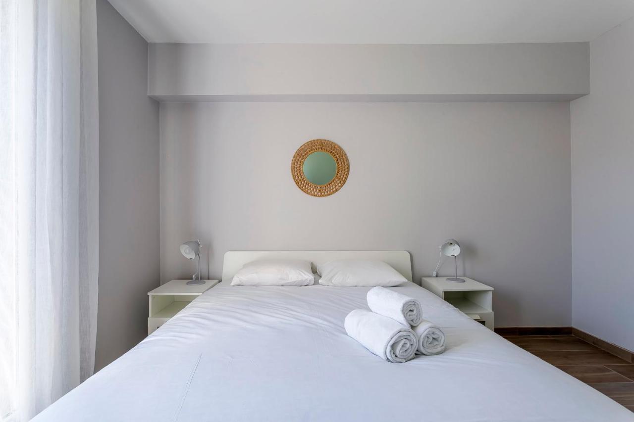 Suite Granges En Rez-De-Jardin Pour 4 Voyageurs Lyon Luaran gambar